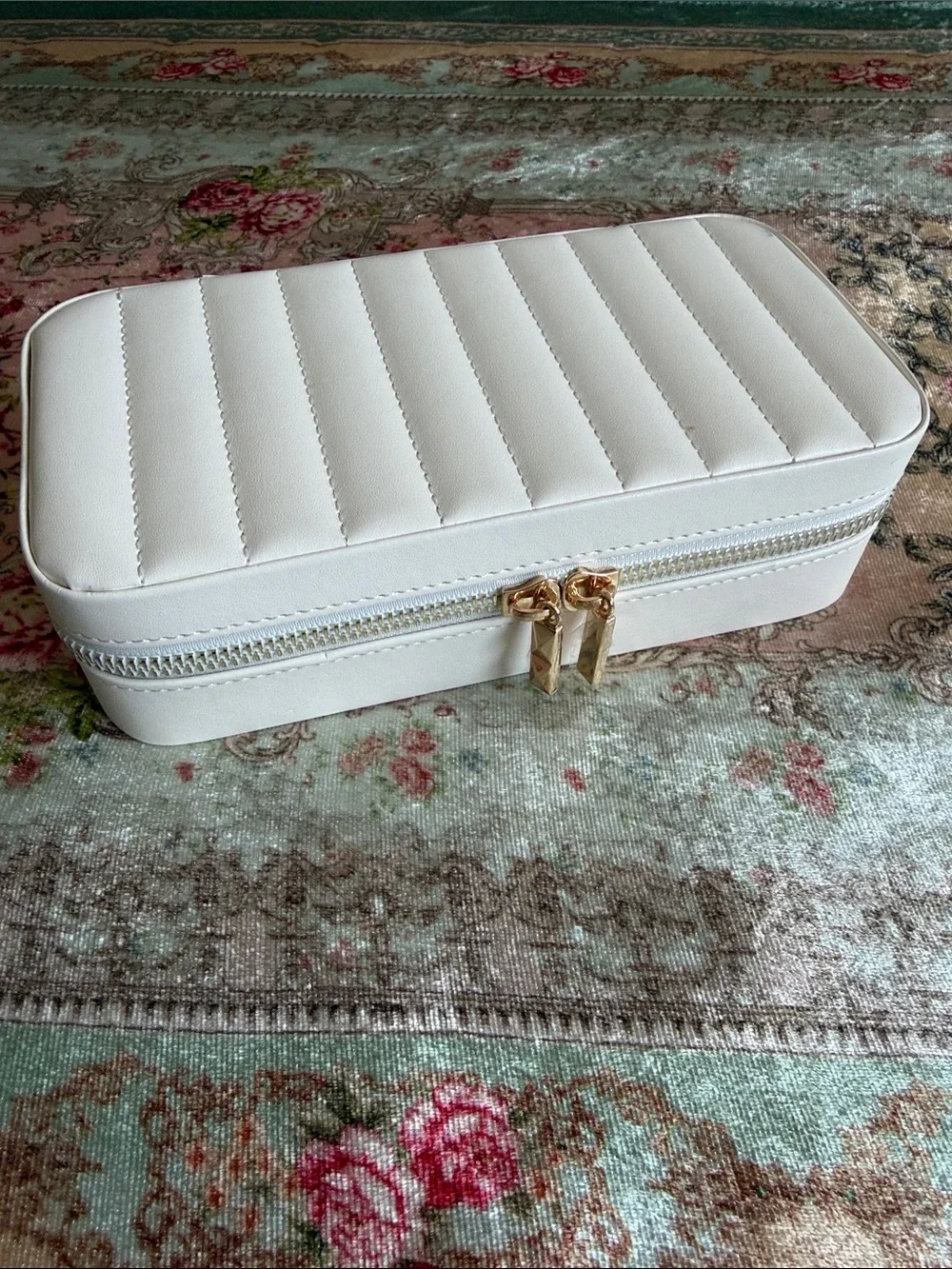 Songmicshome|ANAH~ Jewelry Travel Box with Mirror|Cloud White|GUC